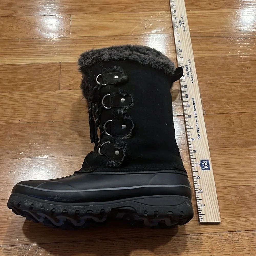 Khombu womens jolie  lace up faux fur winter boots size 9